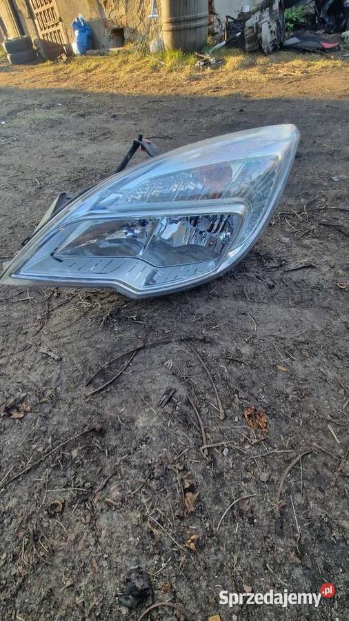 Lampa lewa meriva b stan idealny Mogilno