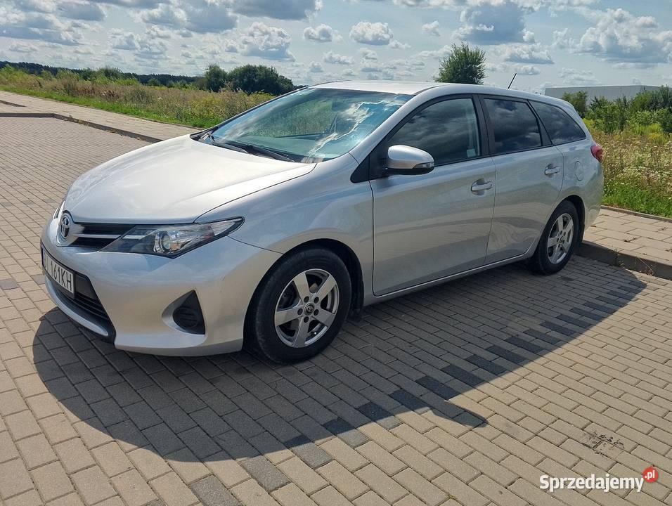 Toyota Auris II generacji radio Auris Białystok