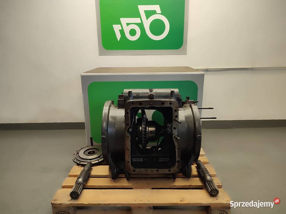 Dyferencjał 716150010021 MASSEY FERGUSON 7465 Pozostałe wielkopolskie