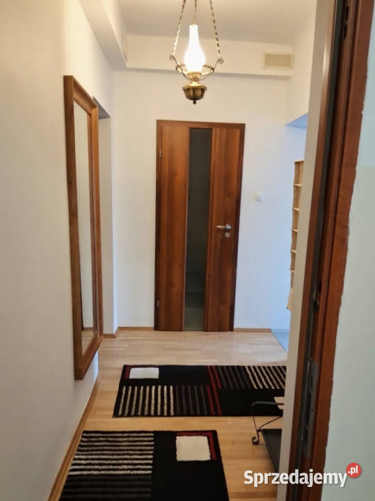 Jasne 2 pokoje 465 m balkon i dębowy parkiet Warszawa