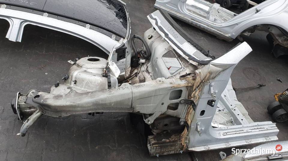 ĆWIARTKA BŁOTNIK LEWY PRZÓD SKLASA S 320 W221