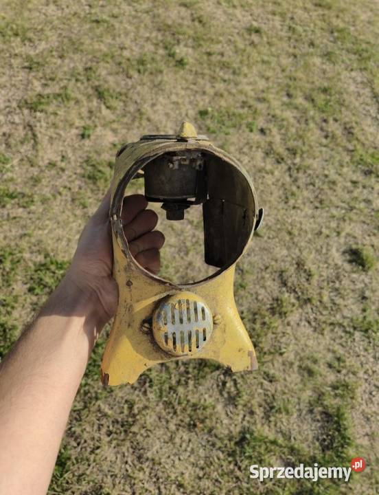 Lampa komar sztywniak