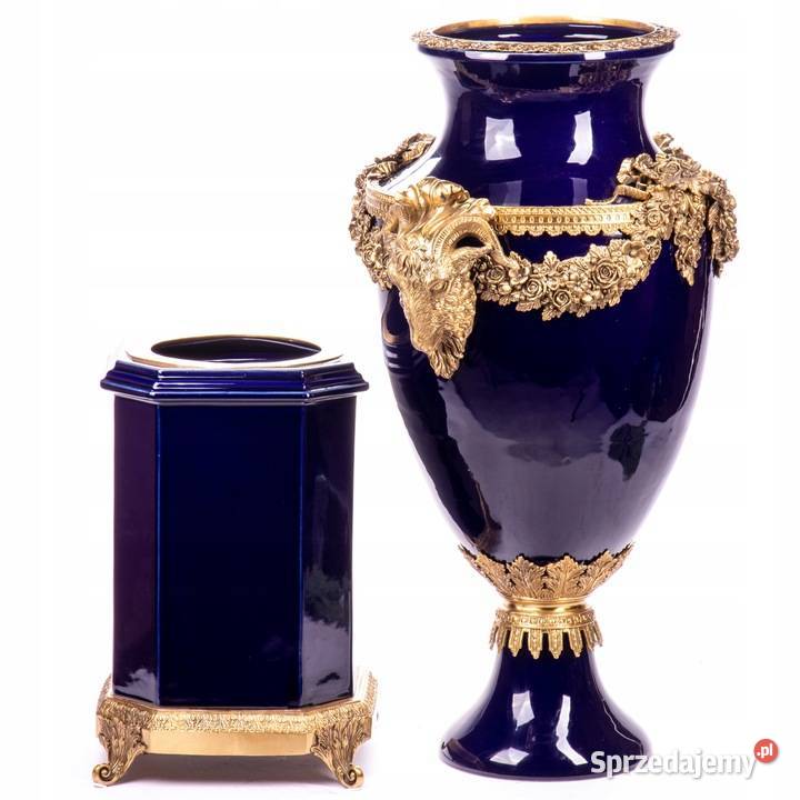 Granatowa Porcelanowa Amfora Na Filarze Urna Kraków