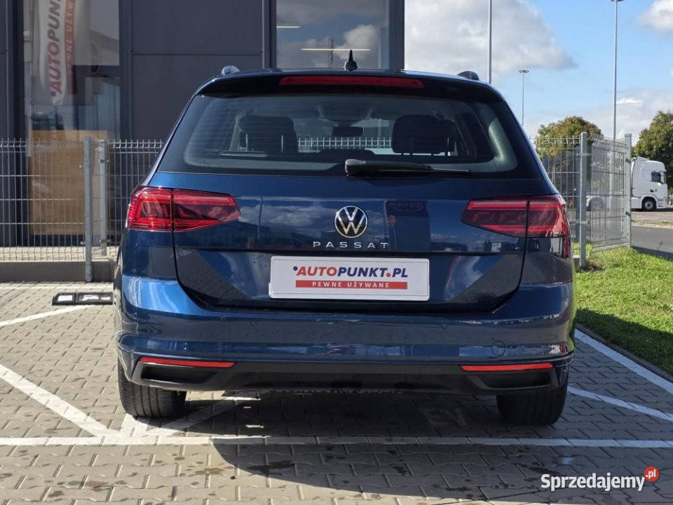 Volkswagen Passat 2023r niski przebieg 88353km Poznań