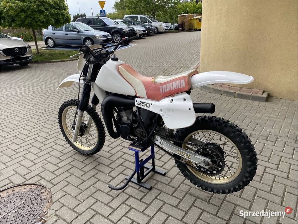 Yamaha YZ 250J 1982 UNIKAT Klasyk Doinwestowany Rok produkcji 1982 Białystok