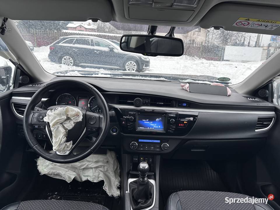 Toyota Corolla 16 132 Prestige Kamera SalonPL