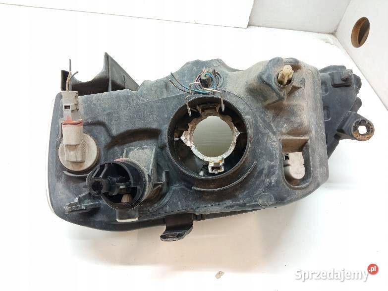 LAMPA PRZÓD PRAWA EU 8200744754 Dacia Logan I osobowe sprzedam