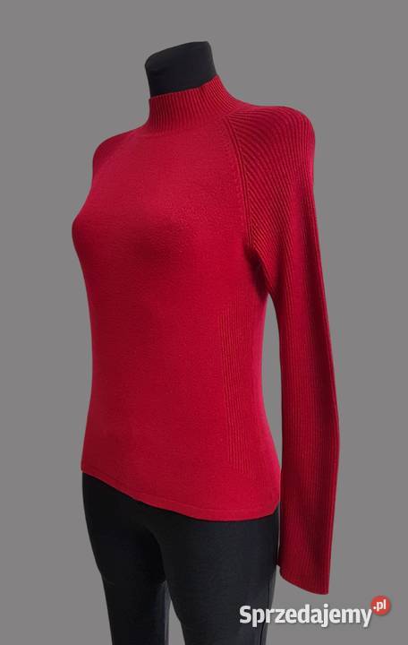 Damski klasyczny półgolf czerwony prążkowany z sprzedam