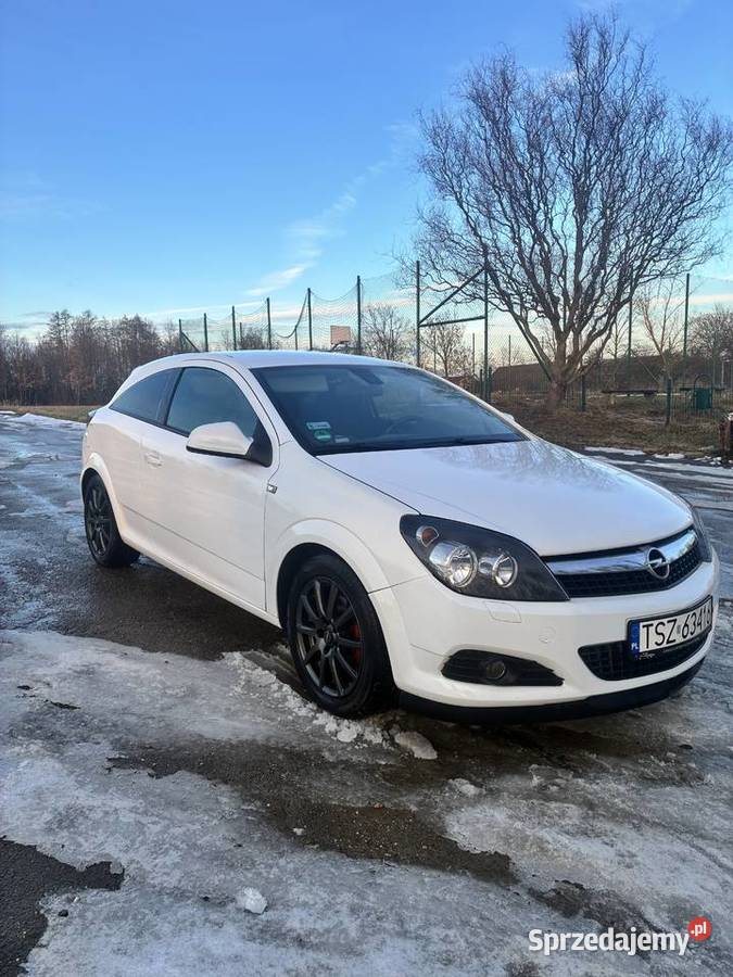 Opel Astra H GTC 2009 świętokrzyskie Staszów