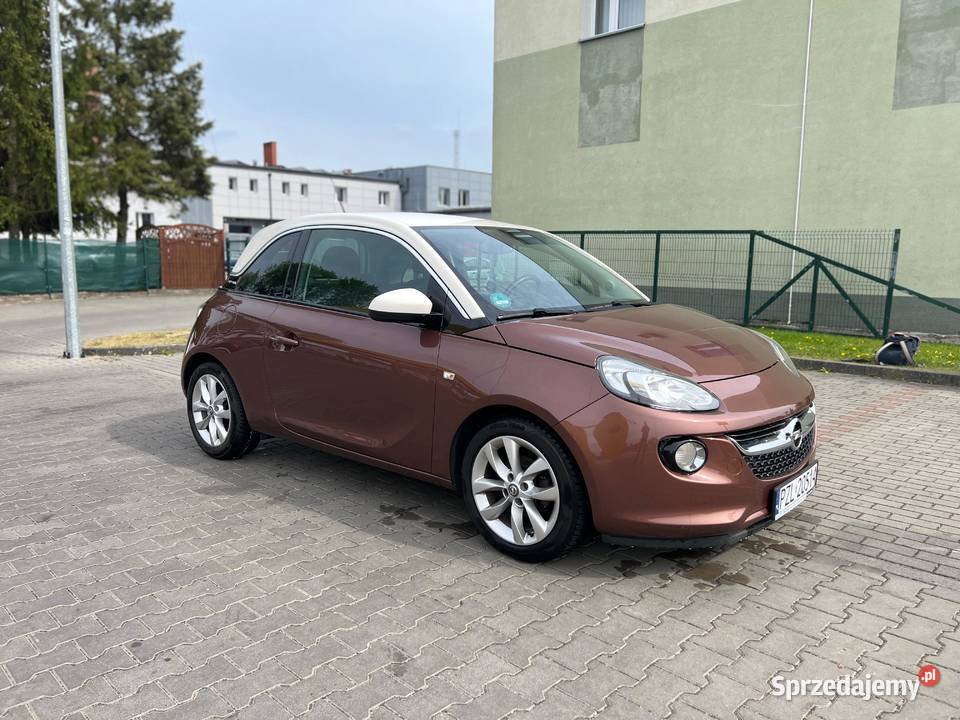 Sprzedam bezwypadkowy Opel Adam 12 2017 r Szczecinek