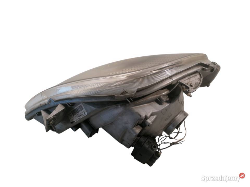 LAMPA PRAWA PRZEDNIA PRZÓD TRAFIC II VIVARO A osobowe