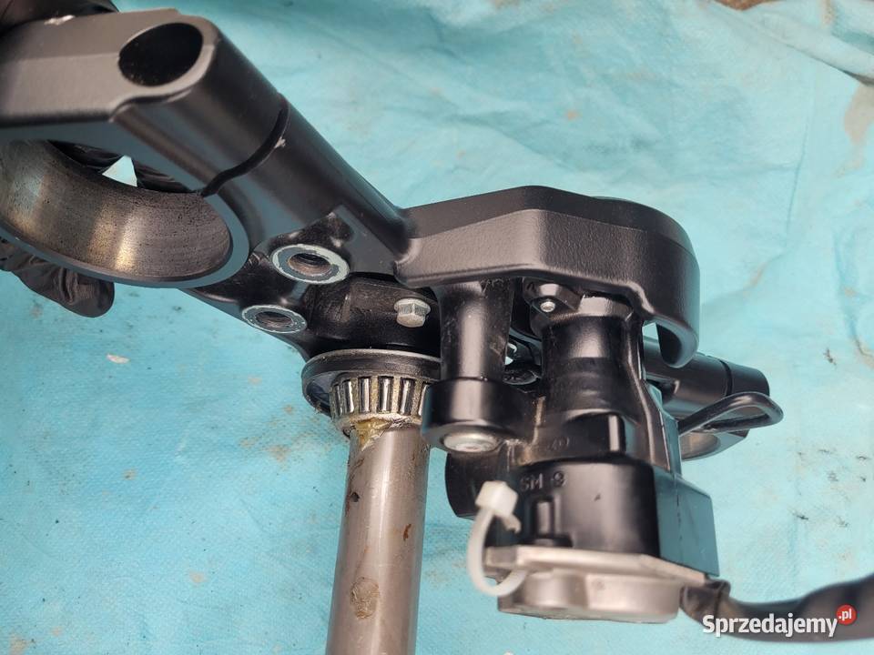 Suzuki GSX 8 R PÓŁKA GÓRNA DOLNA SZTYCA wielkopolskie Nowy Tomyśl