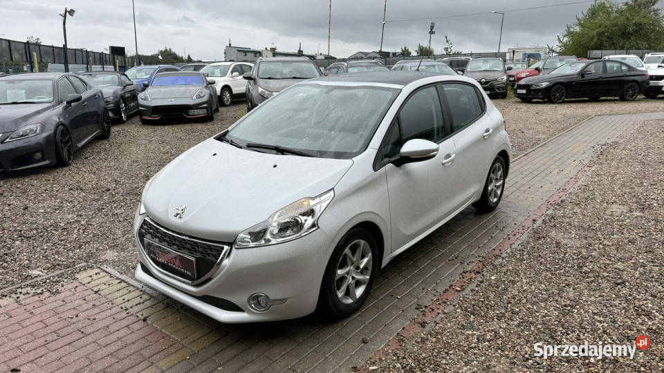 Peugeot 208 12 vti 82 panorama klima Navi tablet pomorskie Gdańsk sprzedam