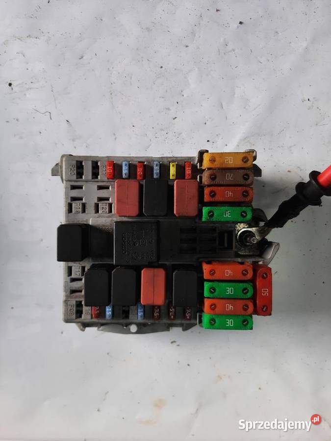 Fiat Linea skrzynka bezpieczników 51799849 Ksawerów