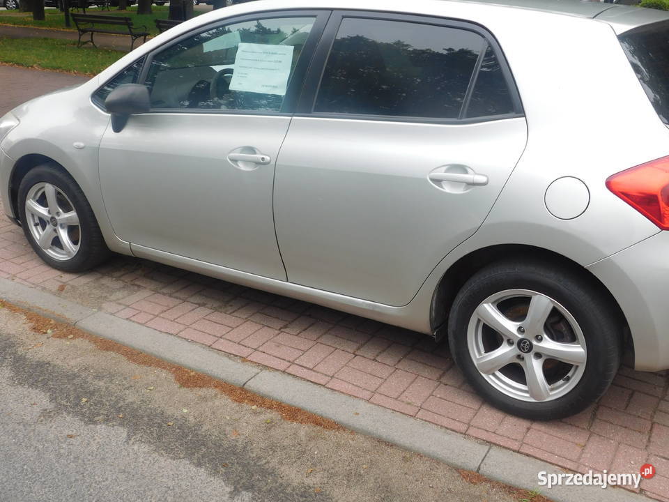 Toyota auris Łódź
