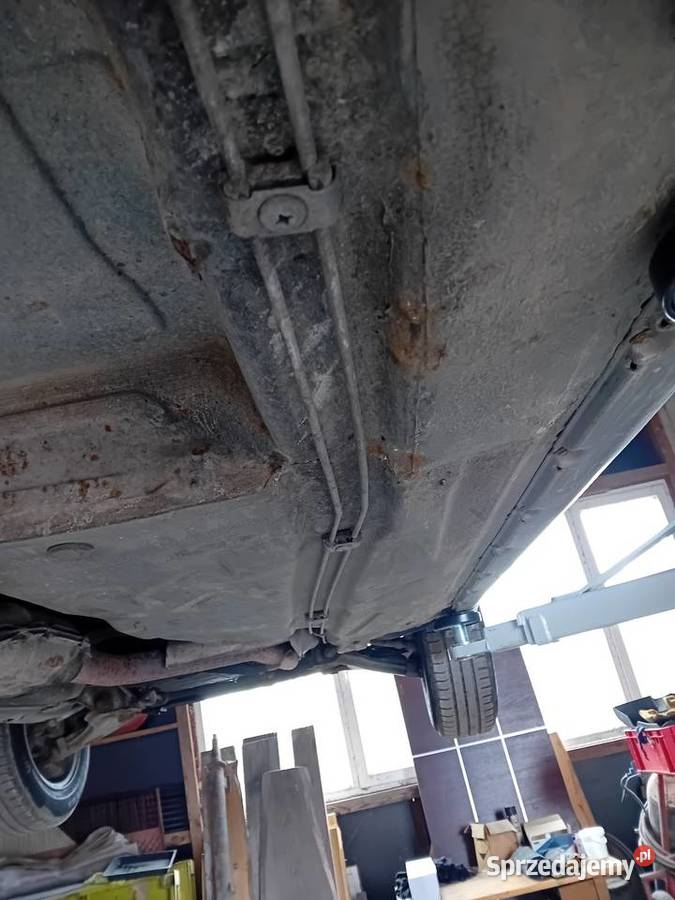 Nivo mercedes w124 kombi osobowe Lipiny