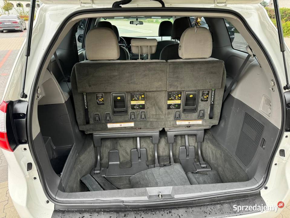 Toyota Sienna 2017 Van / Minibus Raszyn sprzedam