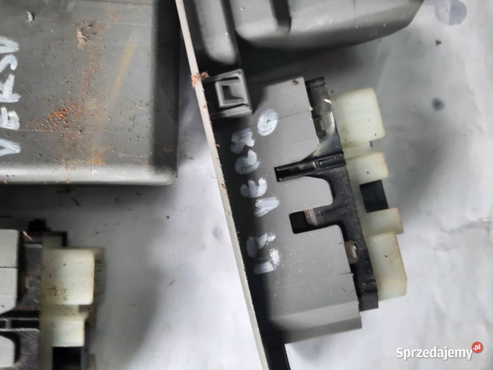 TOYOTA AVENSIS VERSO 0103 przełącznik panel szyb Panele sterowania, przełączniki