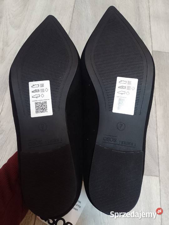 40 ASOS Design Czarne baleriny wieczorowe z