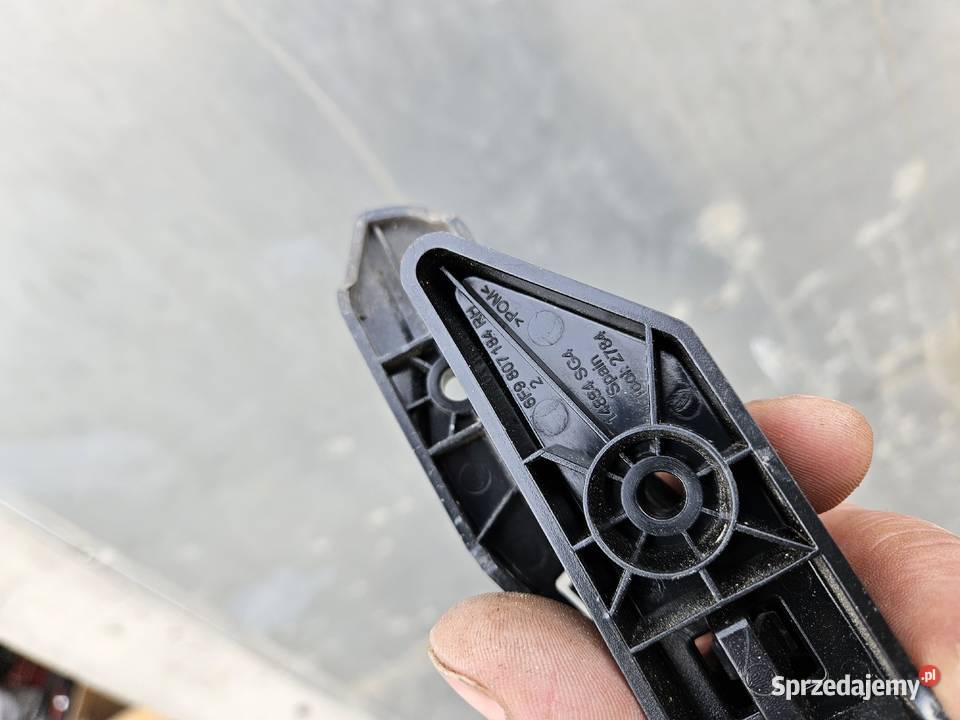 SEAT ARONA 6F9 ŚLIZG PRAWY ZDERZAKA PRZÓD Pozostałe wielkopolskie Międzychód