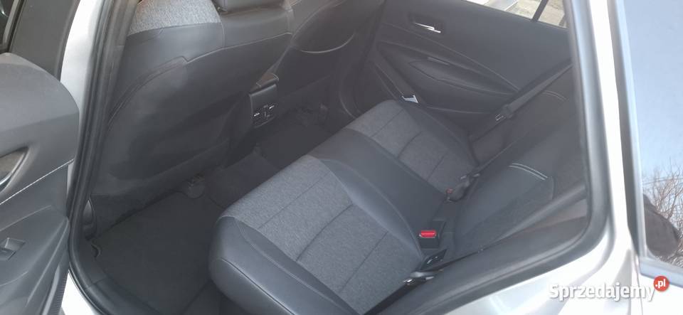 Toyota corolla e21 20 hybrid kombi SALON POLSKA mazowieckie Tłuszcz