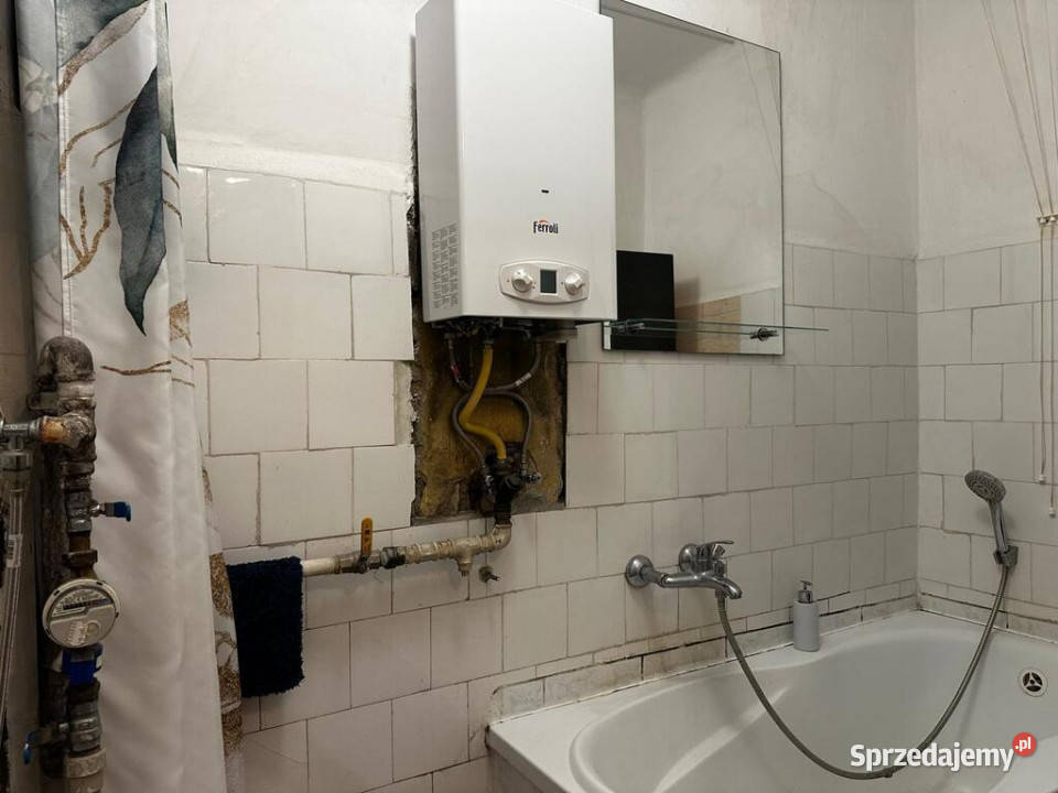 Na sprzedaż mieszkanie 376 m2 2 pokoje I piętro Piotrków Trybunalski