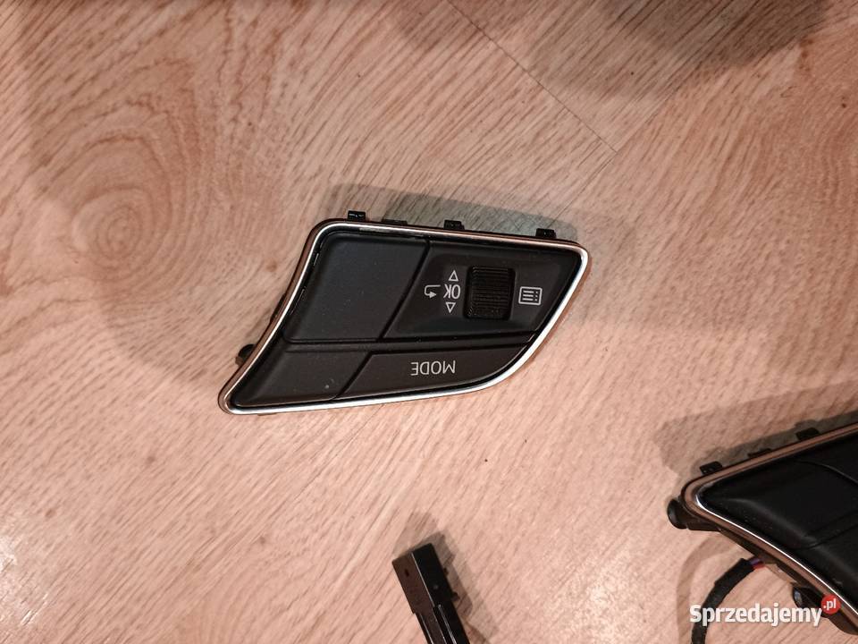 Audi A3 A4 A6 PRZYCISKI KIEROWNICY 82A951523G Wyposażenie elektryczne Międzychód