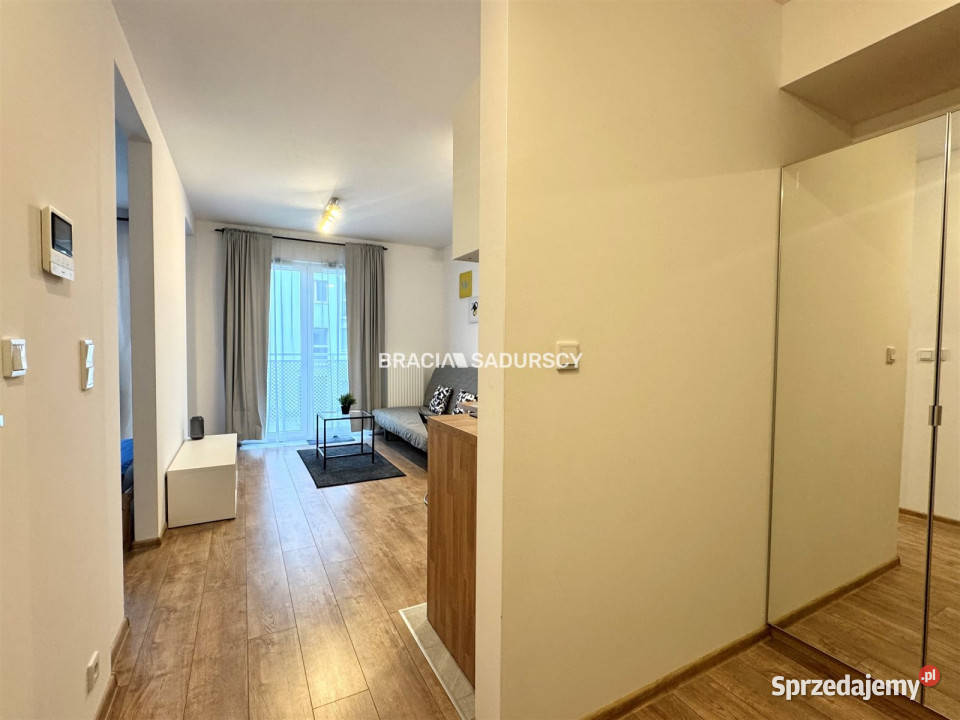 Mieszkanie 348m2 2 pokoje Kraków Saska 34.8m2 sprzedam