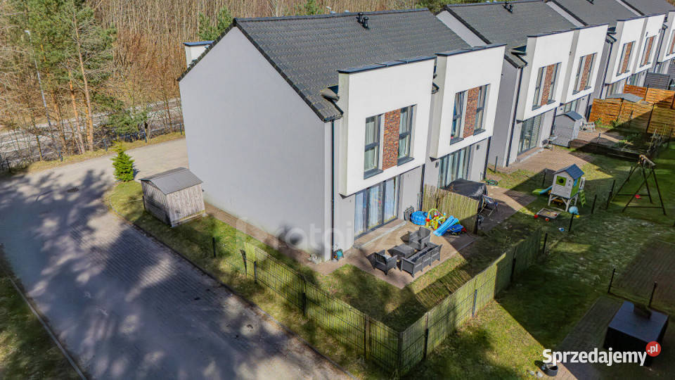 sprzedaży domu szeregowego 8759m2 Luzino bliźniak