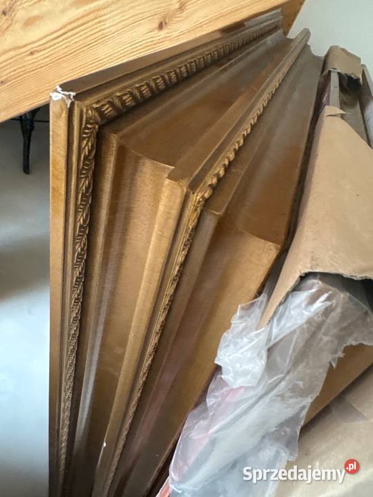 piekna gruba stara drewniana rama rzeźbiona 8666 Bystrzyca Kłodzka