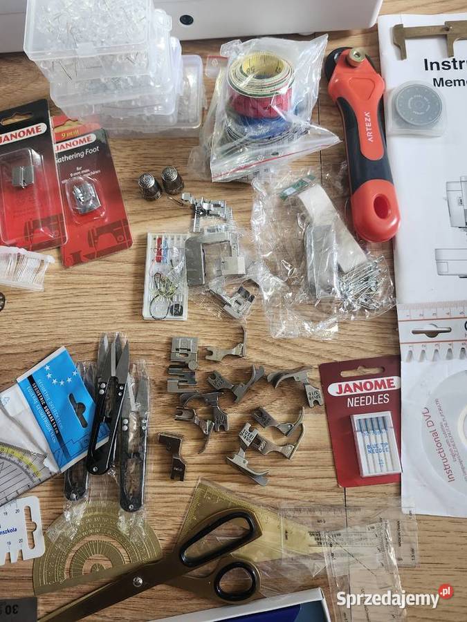 Janome MC6700P komputerowa maszyna do szycia Pozostałe Police