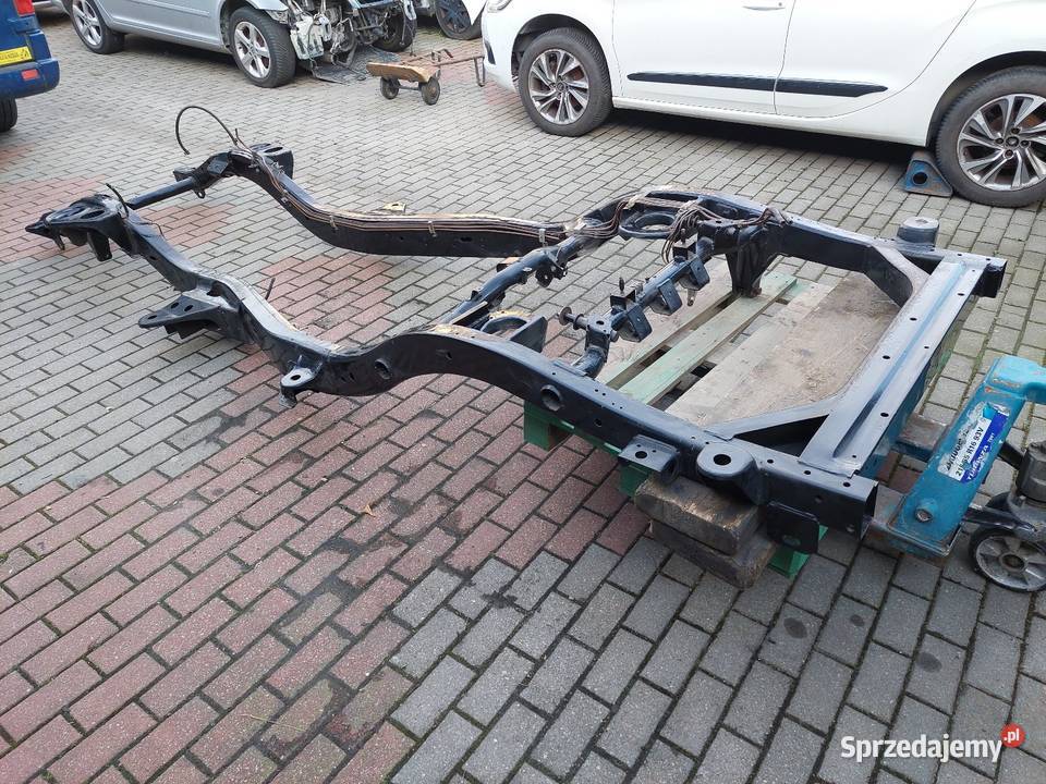 Nissan Patrol Y60 3 drzwi rama z dokumentami Gdańsk