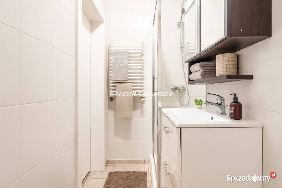 Ogłoszenie mieszkanie Kraków Lubostroń 3691m2 Rok budowy 2003 sprzedam