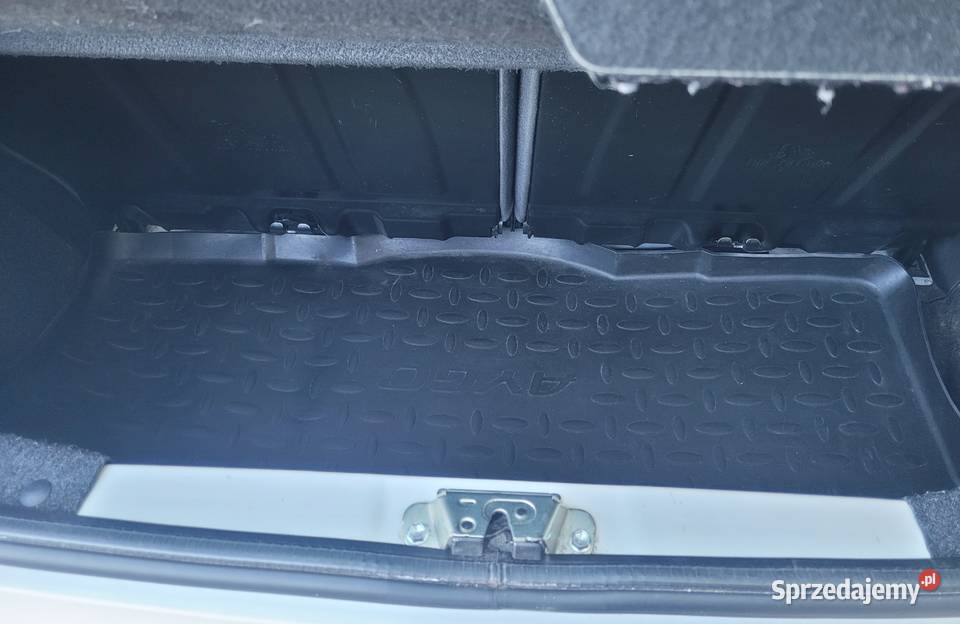Toyota Aygo 2012 10 VVTI 68 Benzyna Niski