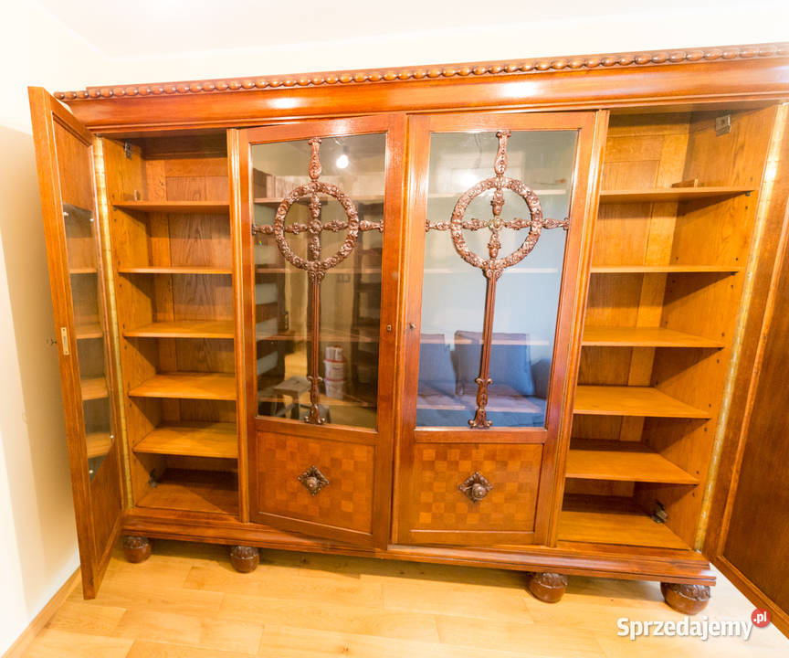 Biblioteka antyk z lat 2030 XXw Kraków