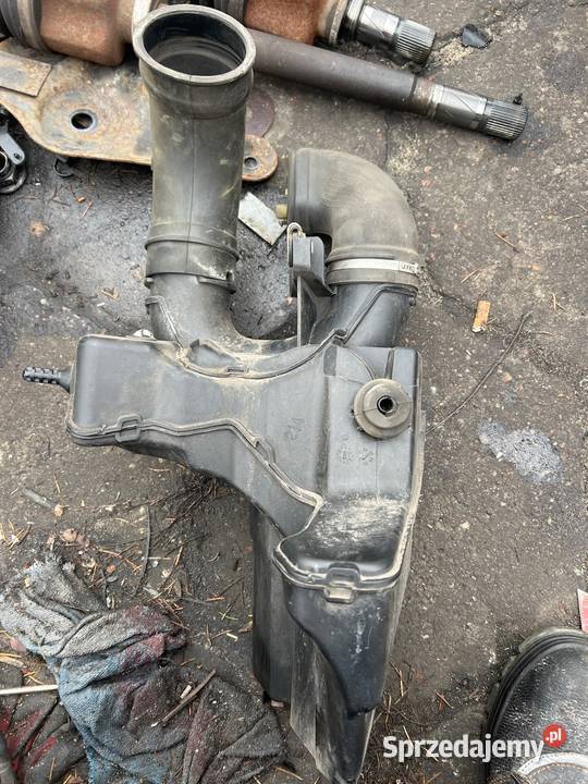 Rezonator powietrza Renault Latitude 20 Dci Rok produkcji 2010 Radzyń Podlaski