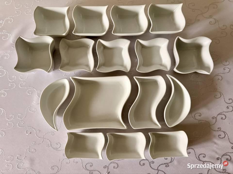 Zestaw porcelanowych salaterek i pater falistych Czerwionka-Leszczyny