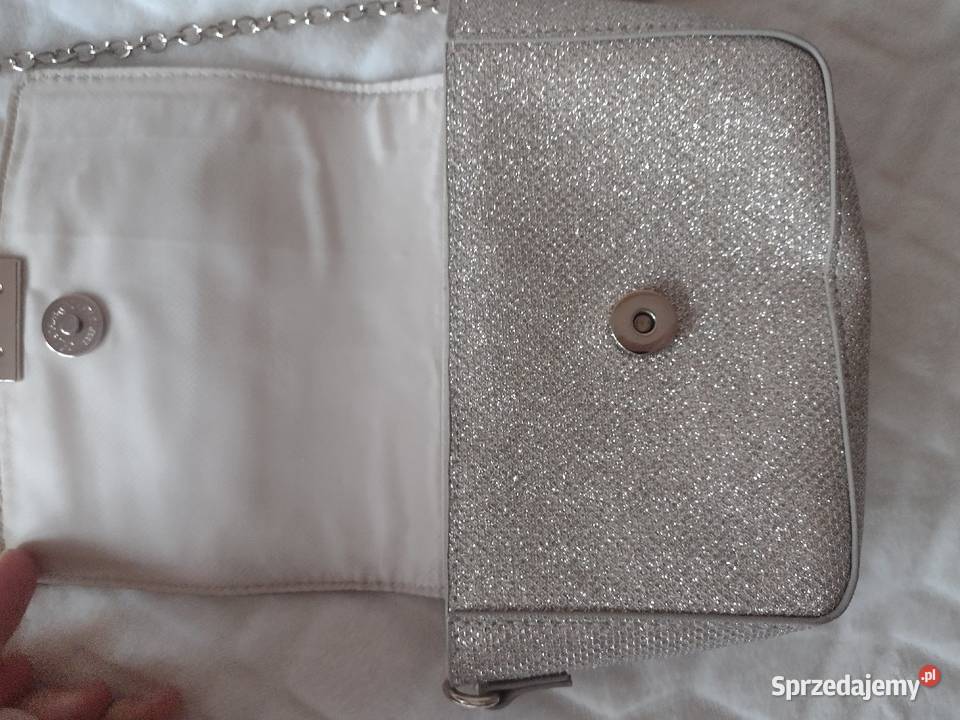 Złota torebka listonoszka brokatowa z Londynu