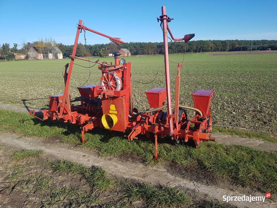 Siewnik do Kukurydzy Becker Korfantów sprzedam