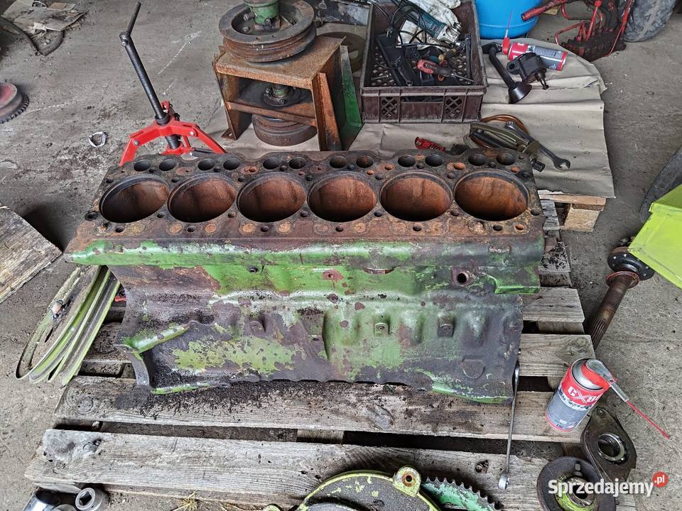 Silnik John Deere blok 6 cylindrów typ 6359 Bukowie