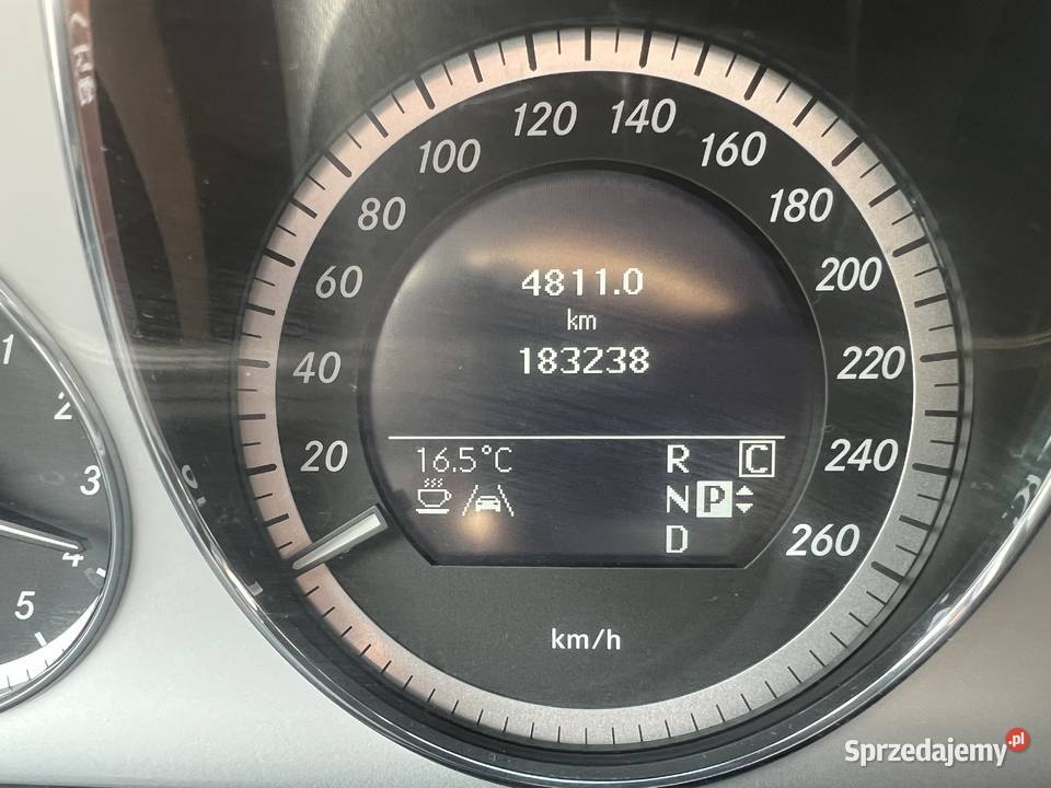 Mercedes E550 4matic pakiet AMG wielofunkcyjna kierownica Łapy