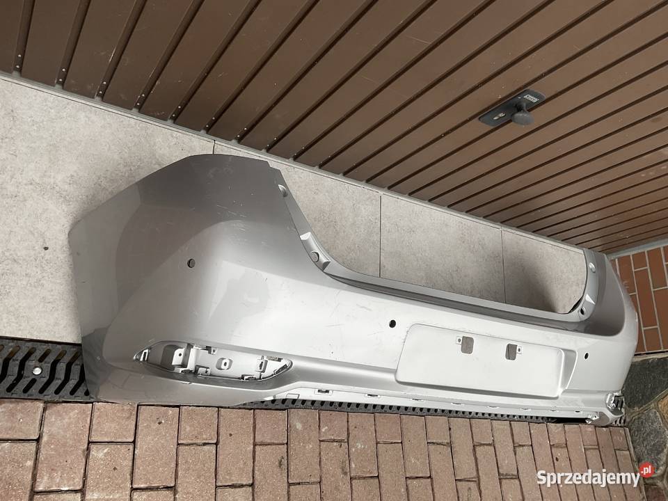 Toyota Auris II HB LIFT ZDERZAK TYŁ PDC Pleszew