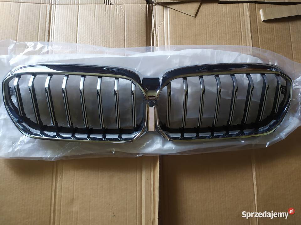 Bmw g30 g31 5 atrapa grill nerki pod kamere osobowe Ksawerów sprzedam