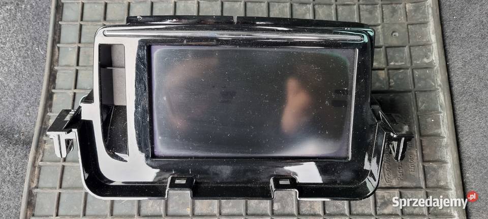 Ekran nawigacji DVD black piano daszek kontrolki Łask