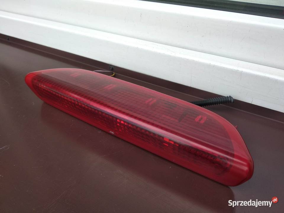 Peugeot 307 SW kombi trzecia lampa stop w klapę Sieradz