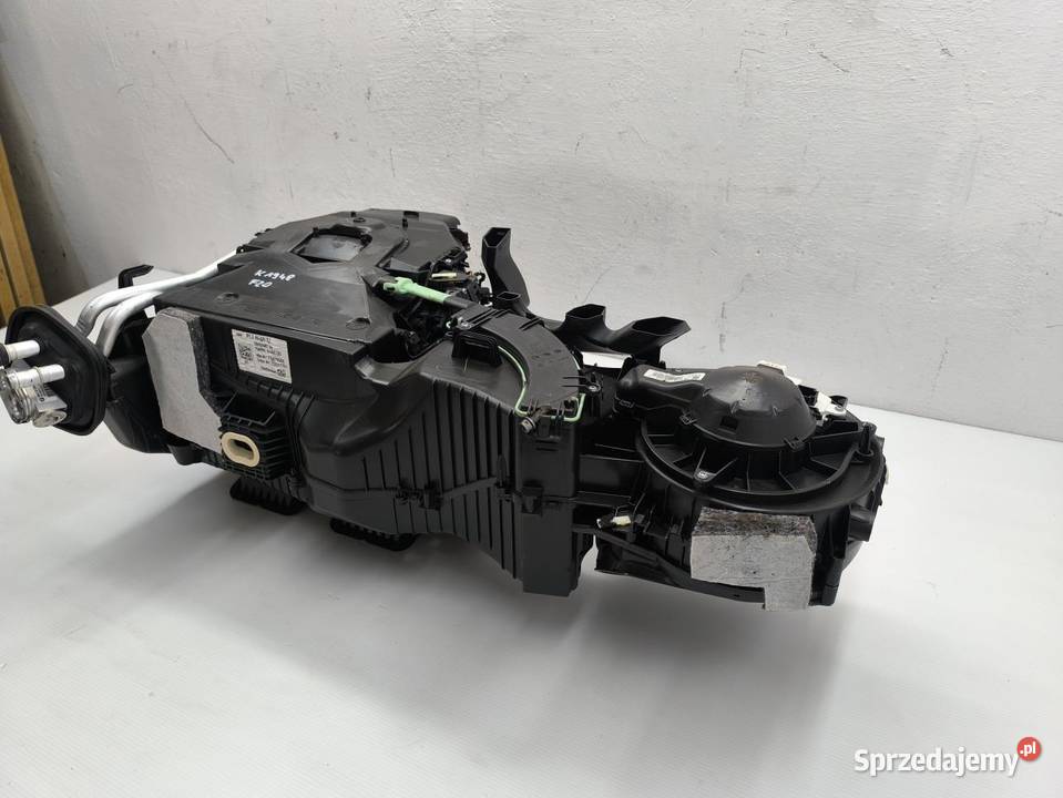 NAGRZEWNICA KOMPLETNA BMW F20 F21 9207085 osobowe