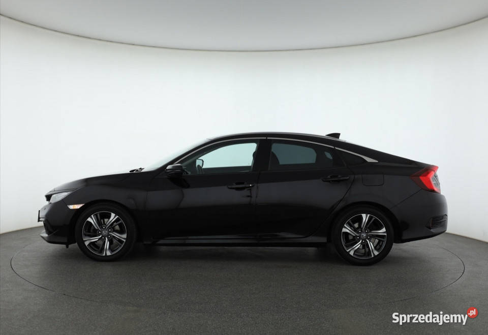 Honda Civic 15 VTEC Sedan / Limuzyna Piaseczno