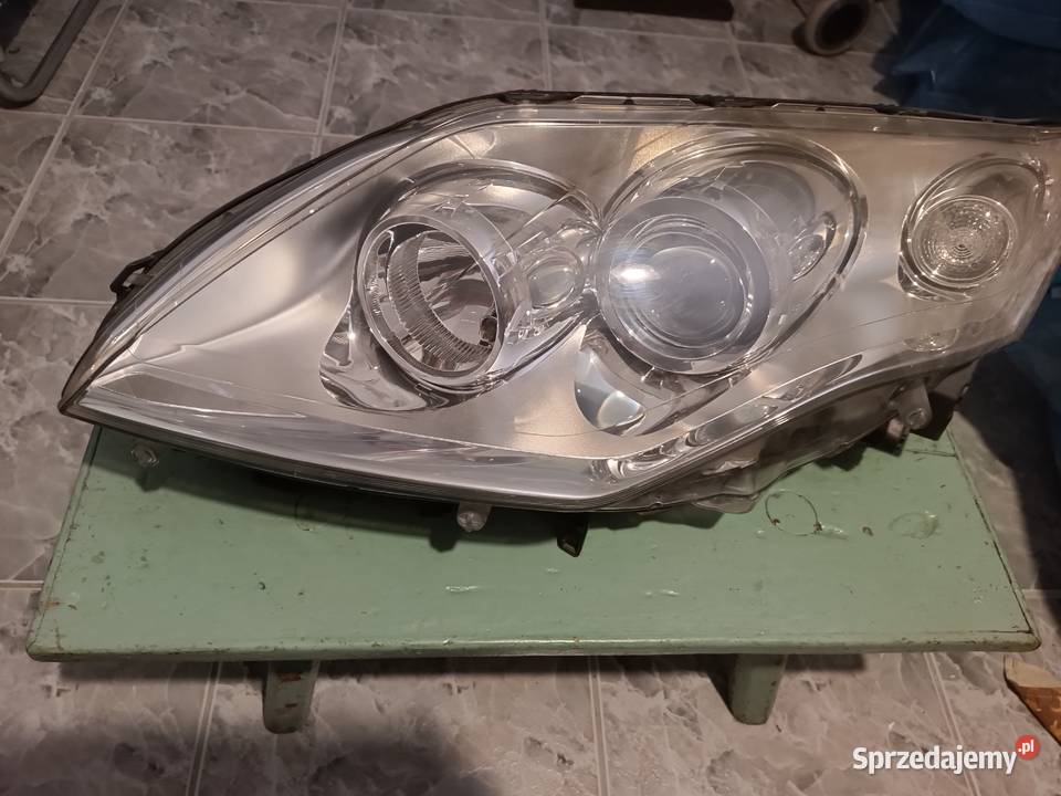 Lampa reflektor Reno Laguna III osobowe dolnośląskie Wałbrzych