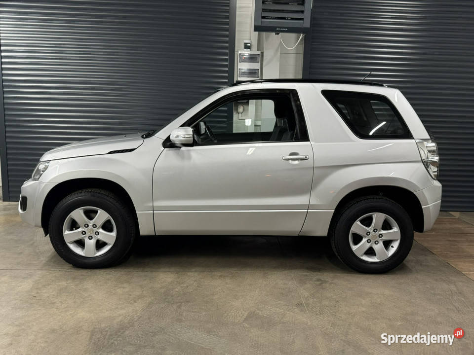 Suzuki Grand Vitara 140tyśkm salon bezwypadkowa VAT marża Chechło