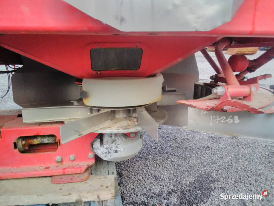 Rozsiewacz nawozów mineralnych KVERNELAND EXACTA Łojowice